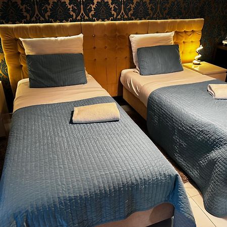 B&M Guesthouse Oświęcim  Eksteriør billede