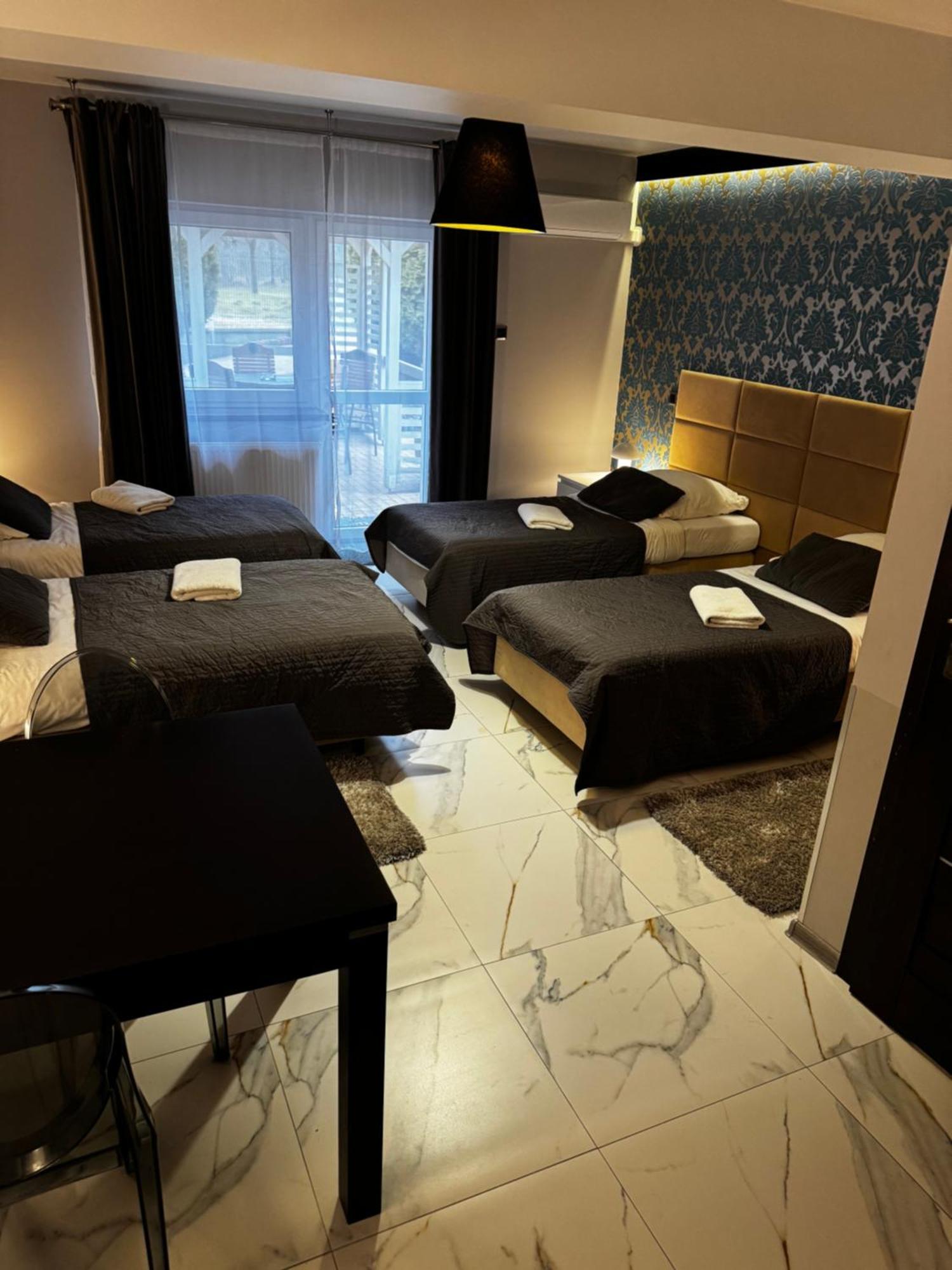 B&M Guesthouse Oświęcim  Eksteriør billede