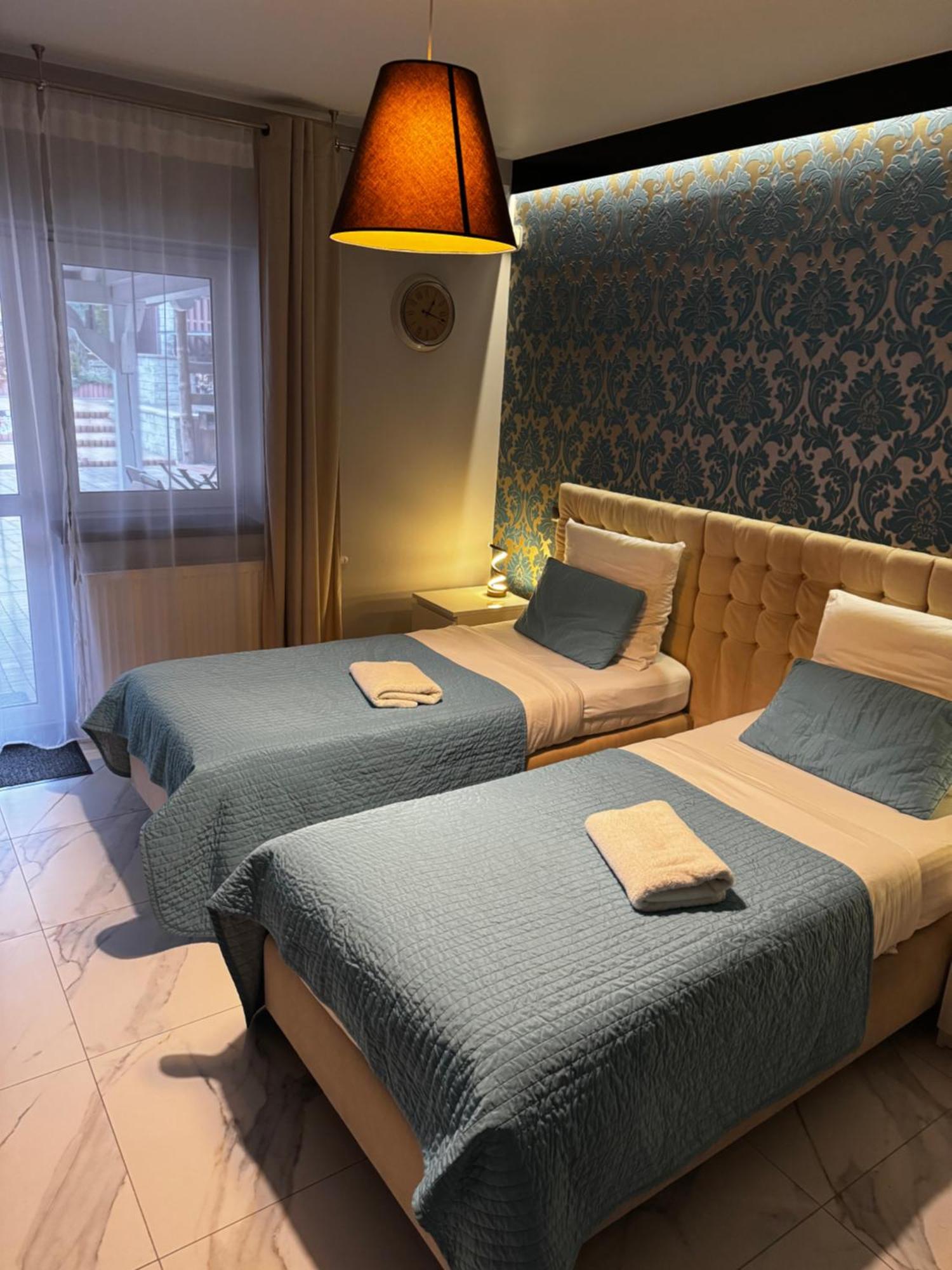 B&M Guesthouse Oświęcim  Eksteriør billede