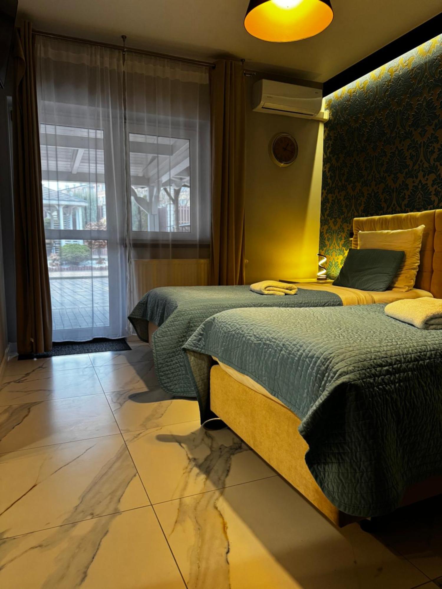 B&M Guesthouse Oświęcim  Eksteriør billede