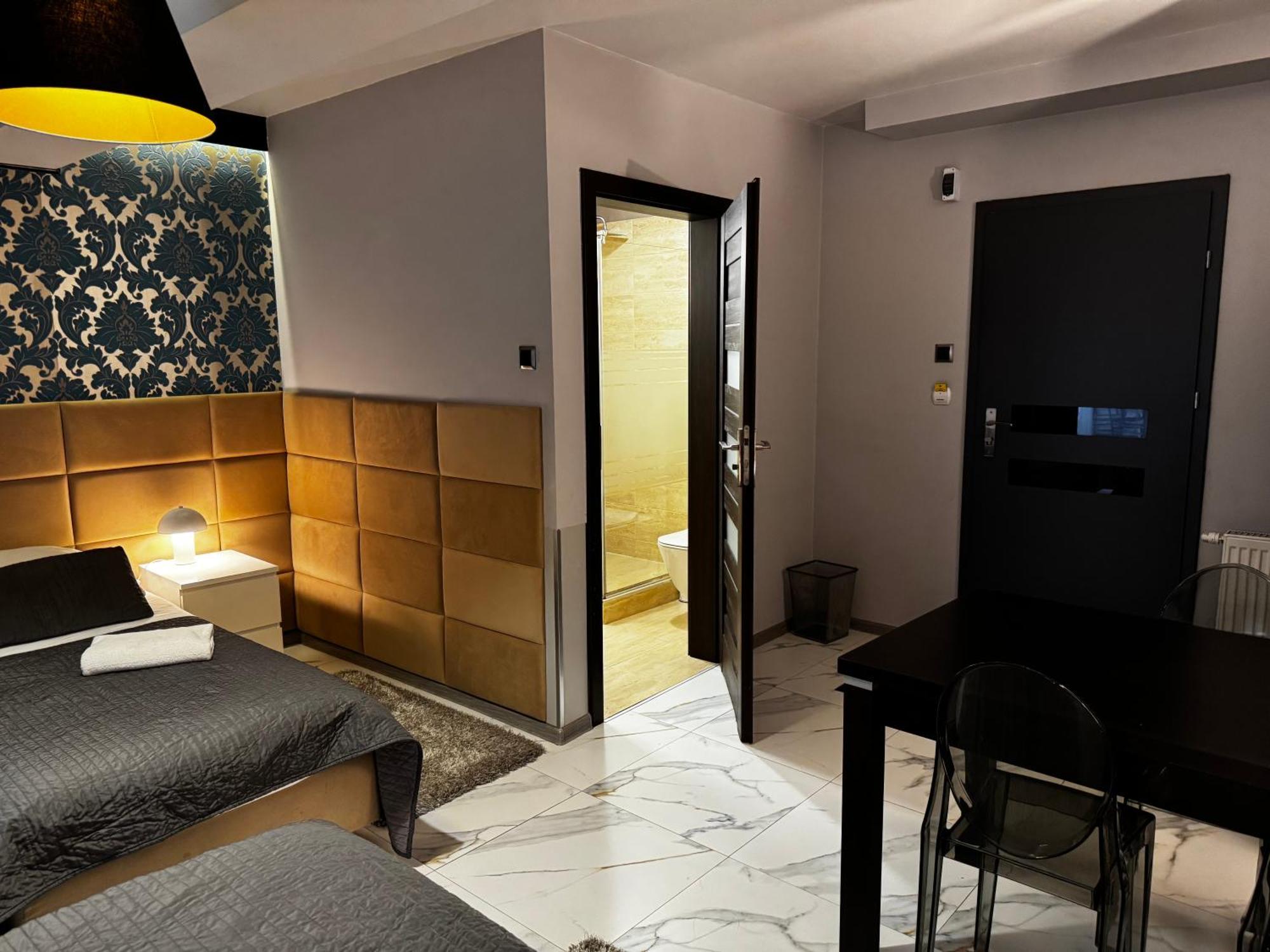 B&M Guesthouse Oświęcim  Eksteriør billede
