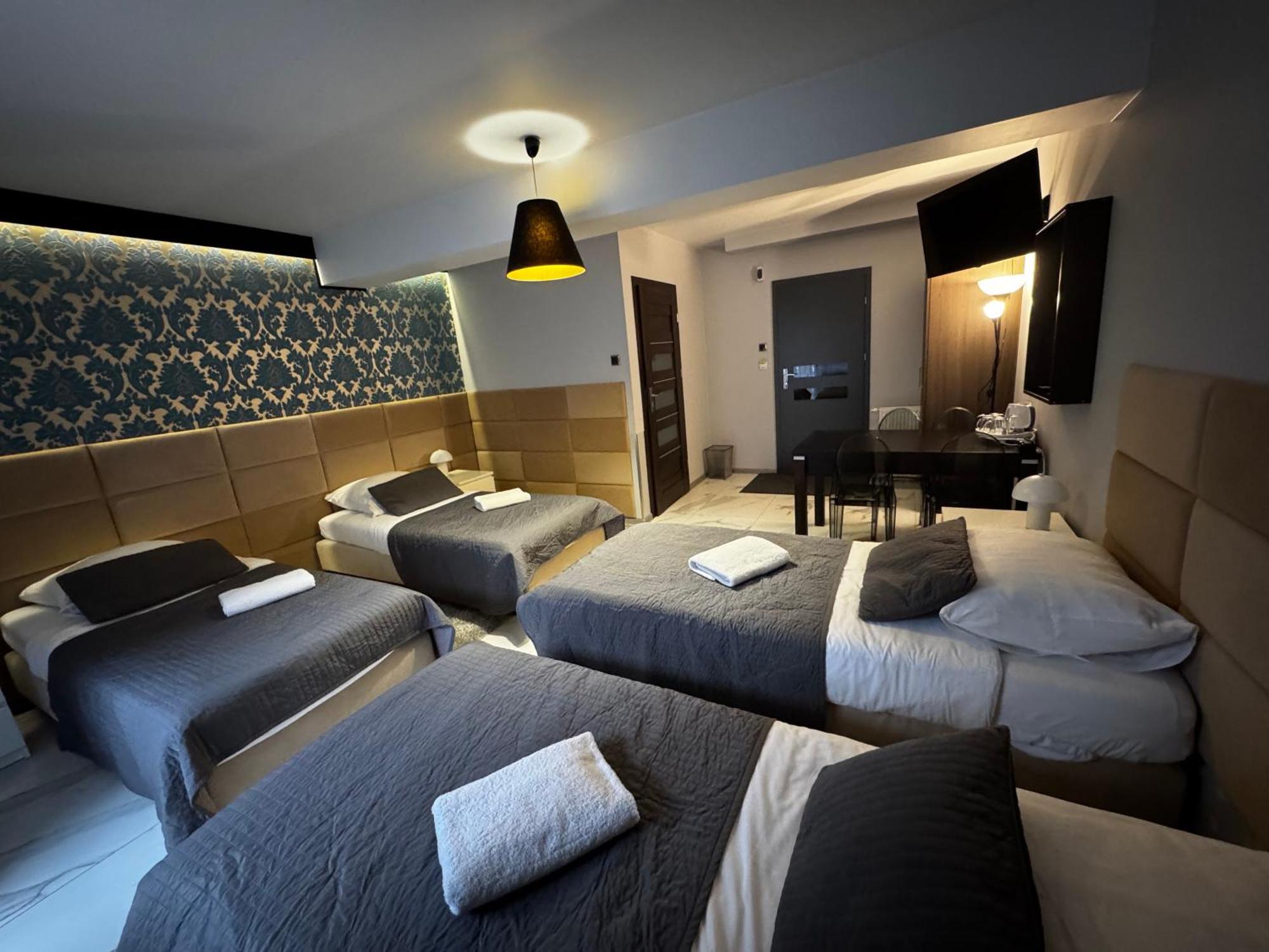 B&M Guesthouse Oświęcim  Eksteriør billede