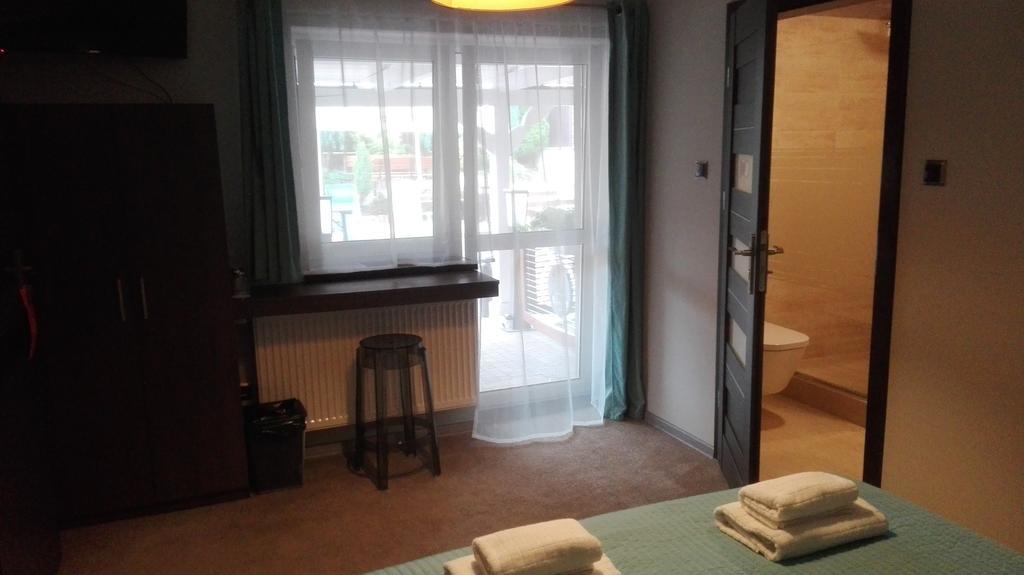 B&M Guesthouse Oświęcim  Eksteriør billede